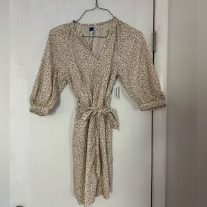Old Navy NWT Floral Print Dress